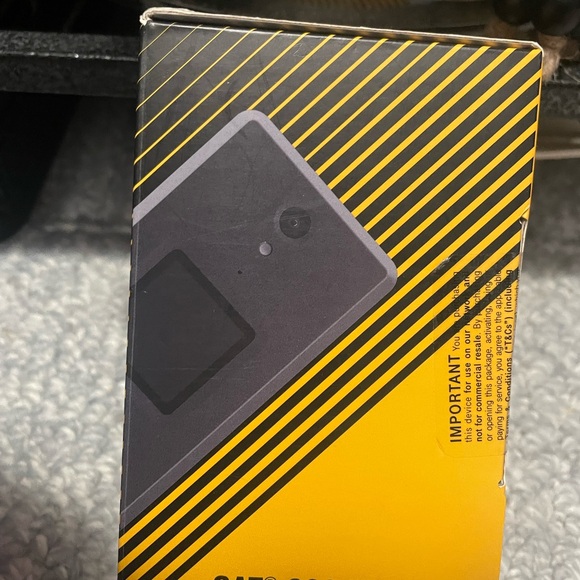 CAT S22 Smart Flip Phone Unlocked (16GB) 2.8" Touchscreen Rugged Cell Phone - Picture 11 of 11